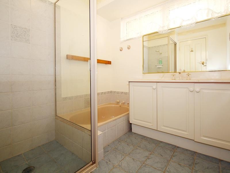 6 Dyer Street, Kelmscott WA 6111