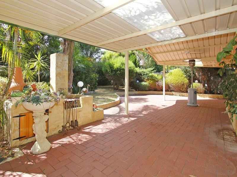 6 Dyer Street, Kelmscott WA 6111