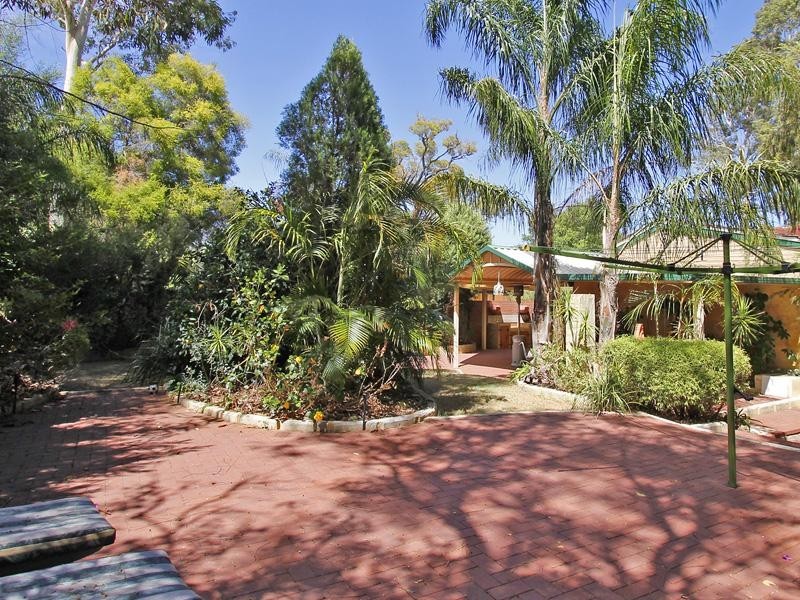 6 Dyer Street, Kelmscott WA 6111