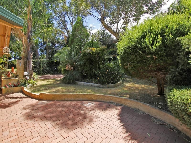 6 Dyer Street, Kelmscott WA 6111