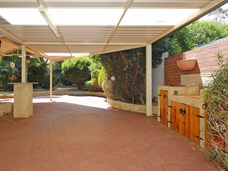 6 Dyer Street, Kelmscott WA 6111