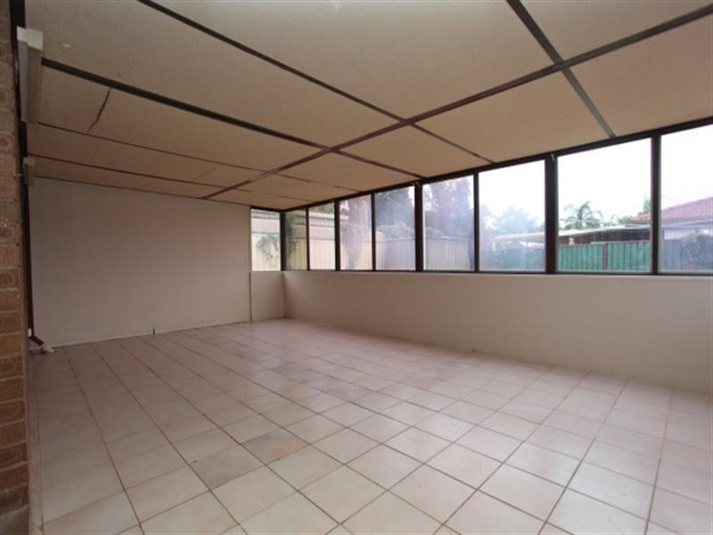 1 Fysh Place, Huntingdale WA 6110