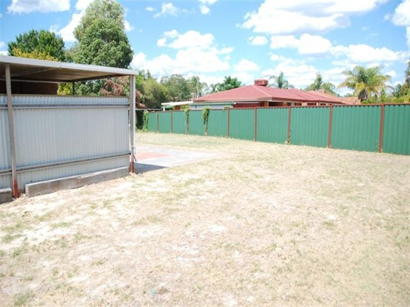 1 Fysh Place, Huntingdale WA 6110