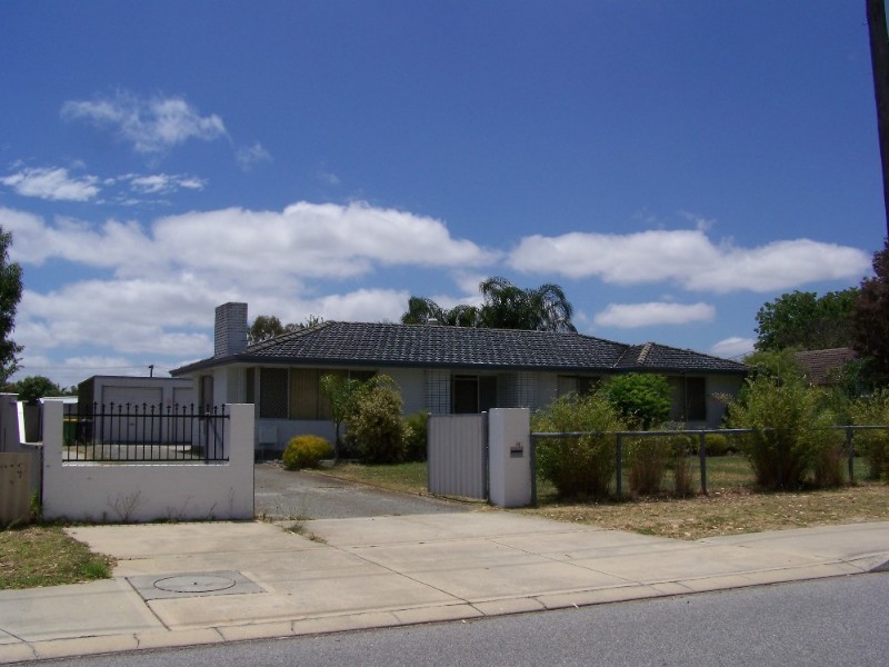 12 Isdell Place, Gosnells WA 6110