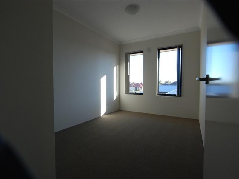 2/22 Acapulco Way, Southern River WA 6110