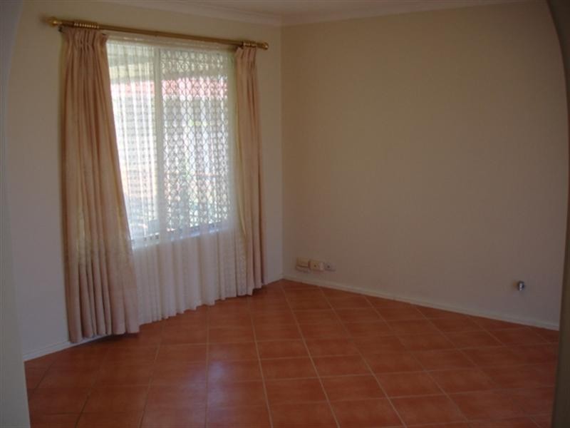 19 Hinkler Street, Kenwick WA 6107