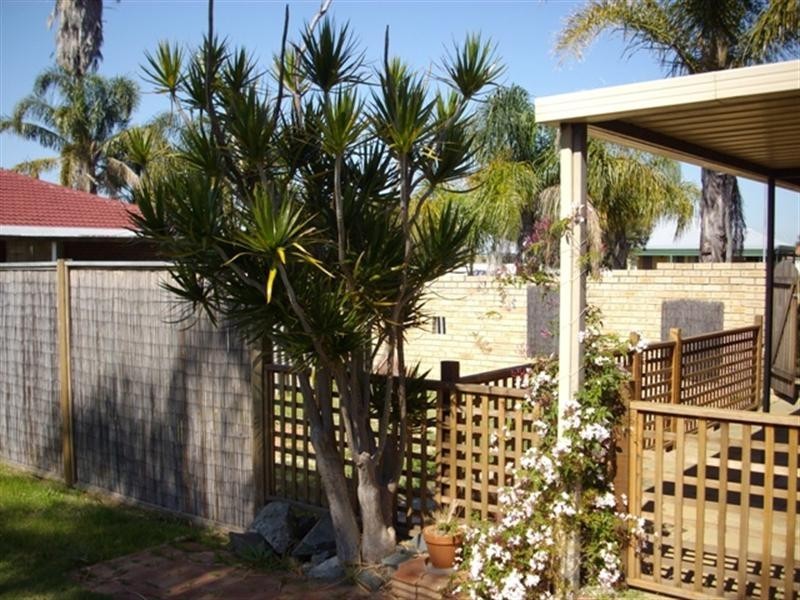 19 Hinkler Street, Kenwick WA 6107