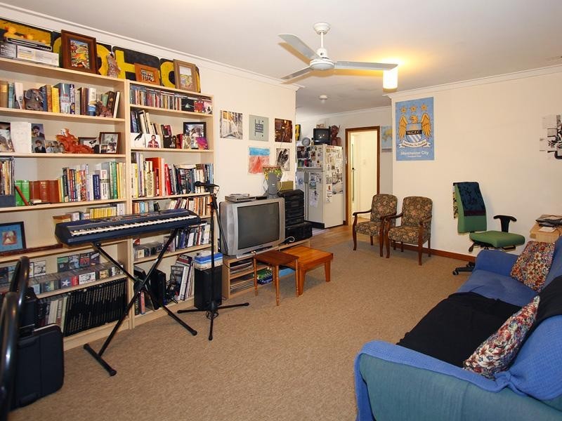 5B Rede Street, Gosnells WA 6110