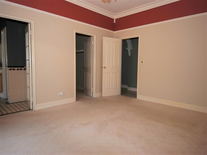 86 Lakeside Drive, Helena Valley WA 6056