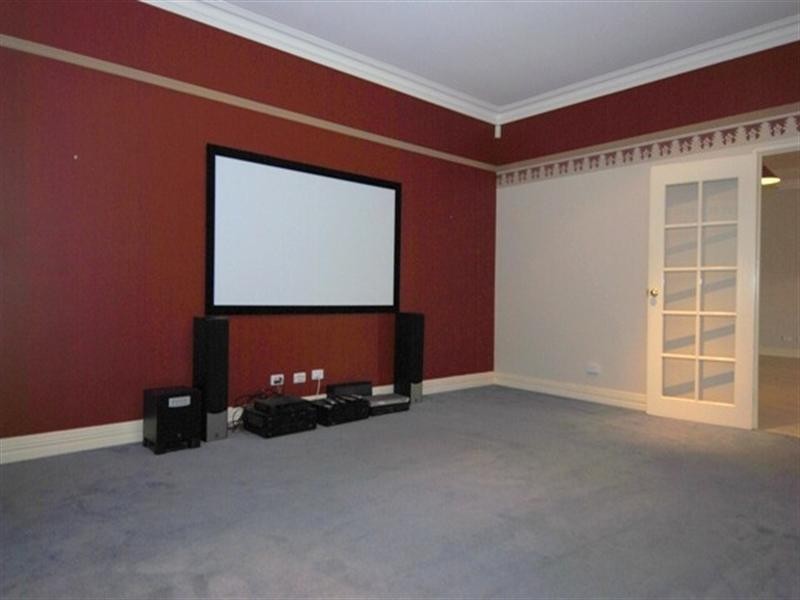 86 Lakeside Drive, Helena Valley WA 6056