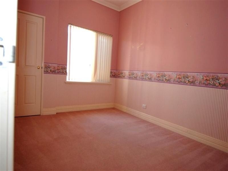 86 Lakeside Drive, Helena Valley WA 6056