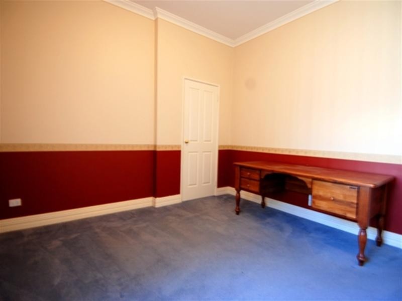 86 Lakeside Drive, Helena Valley WA 6056