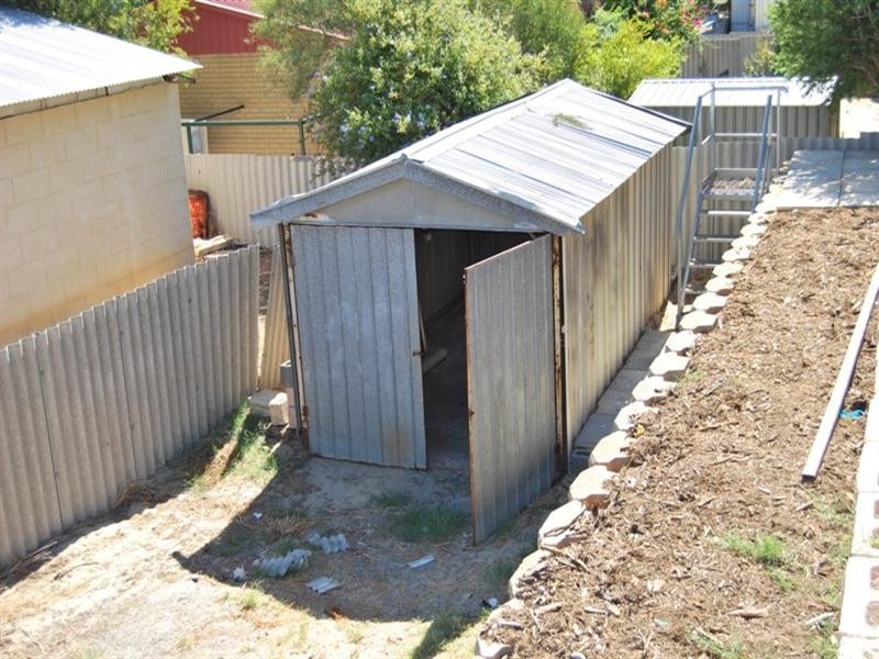 43 Westfield Road, Camillo WA 6111