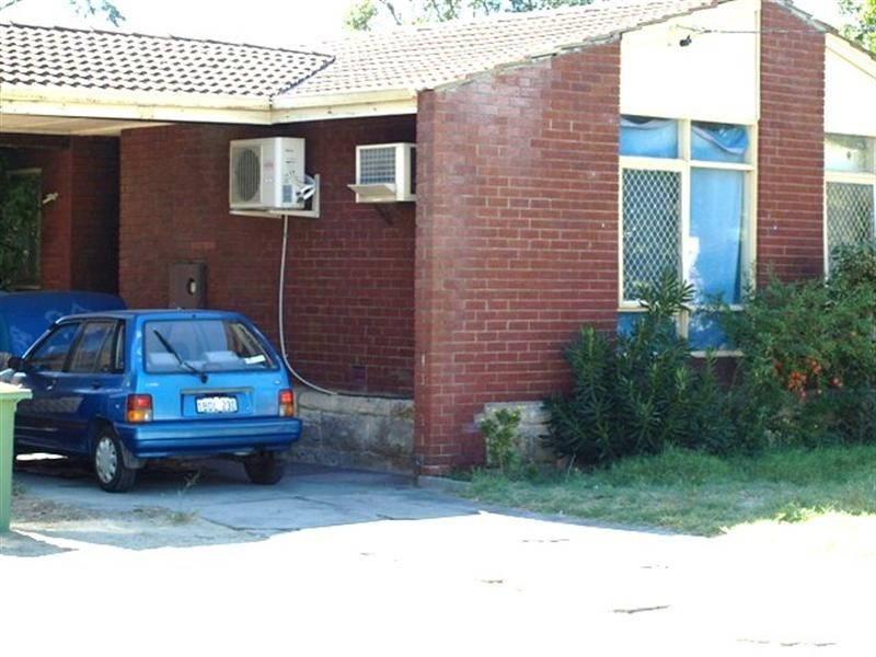 98 James Street, Gosnells WA 6110