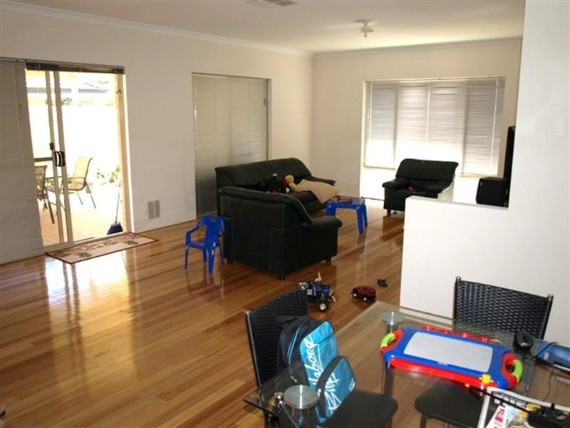 34 Reigate Street, Gosnells WA 6110