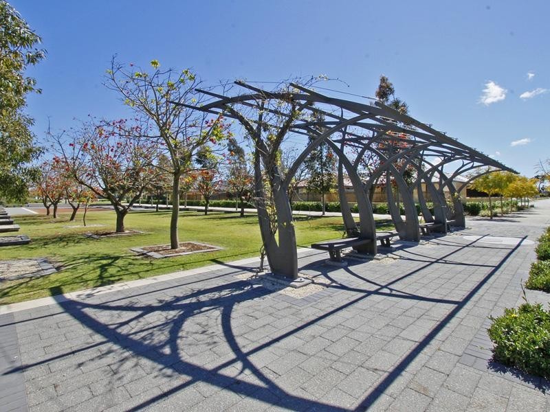 4 Kersley Loop, Harrisdale WA 6112