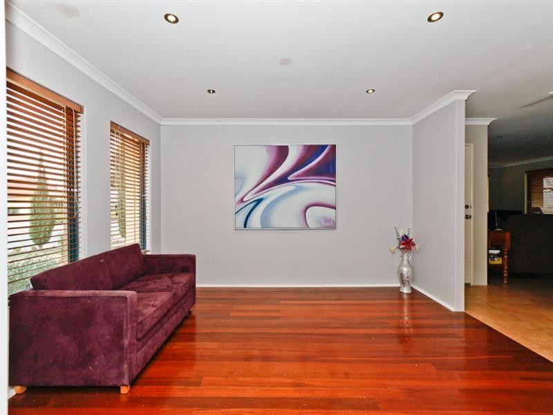 8 Ripley Circle, Canning Vale WA 6155