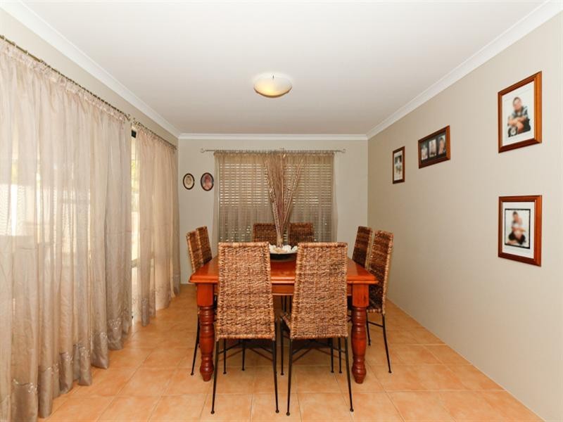 8 Ripley Circle, Canning Vale WA 6155