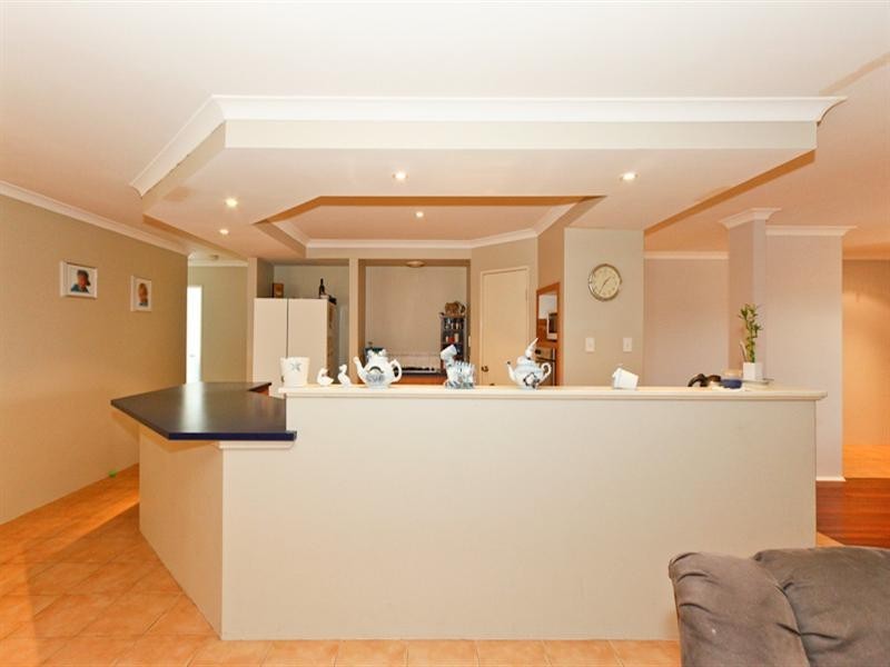 8 Ripley Circle, Canning Vale WA 6155