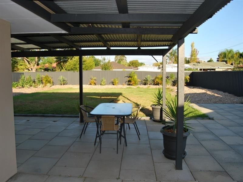 5 Teigh Street, Gosnells WA 6110