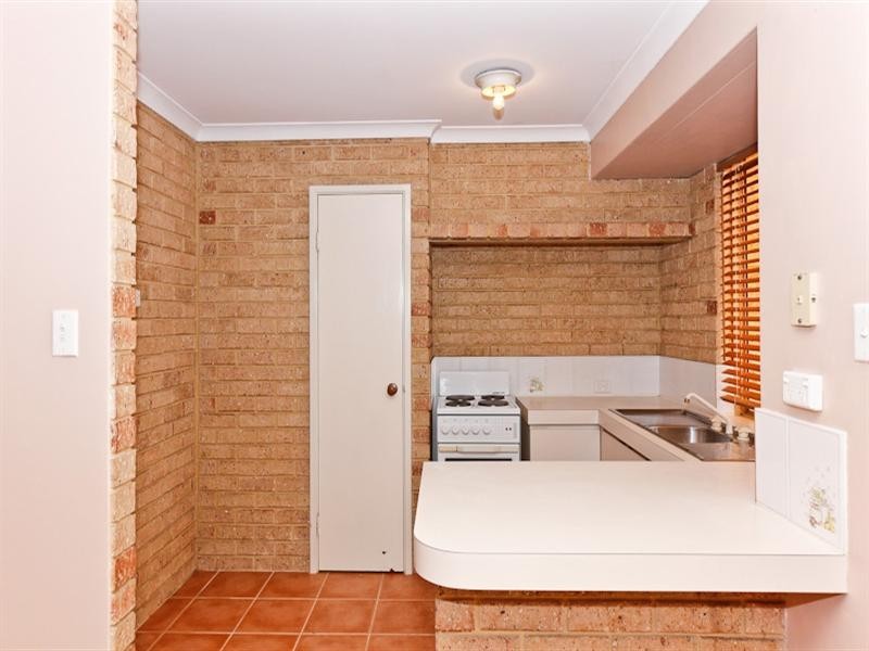 9B Denning Court, Seville Grove WA 6112