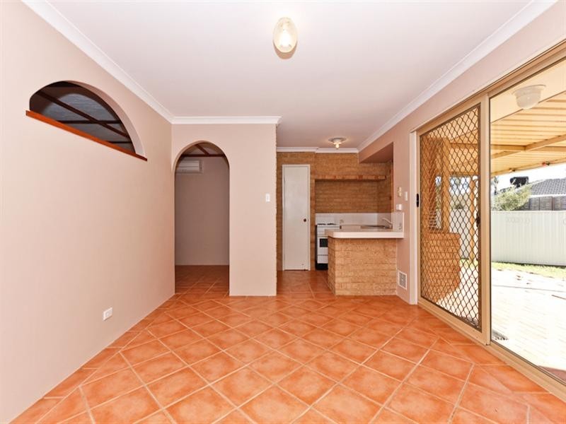 9B Denning Court, Seville Grove WA 6112