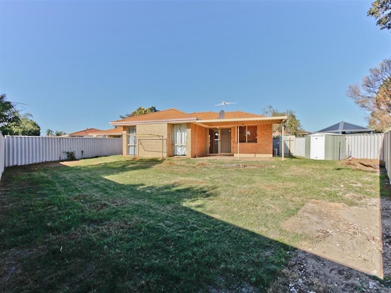 9B Denning Court, Seville Grove WA 6112