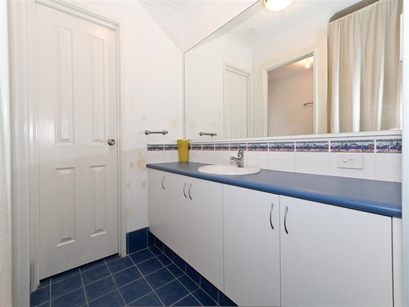9 Granada Loop, Seville Grove WA 6112