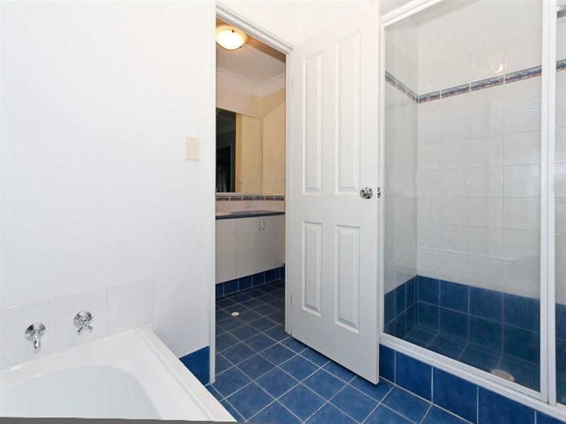 9 Granada Loop, Seville Grove WA 6112