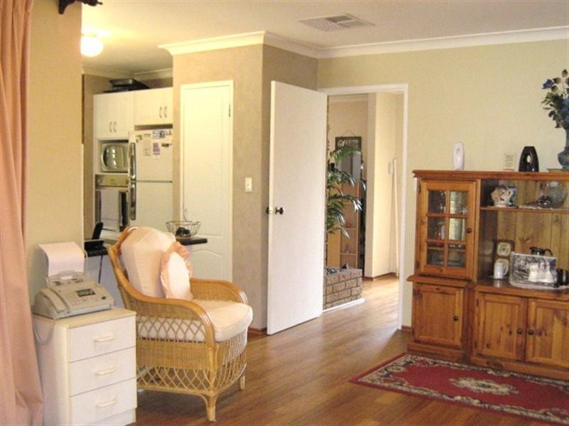 3 Birrel Place, Gosnells WA 6110