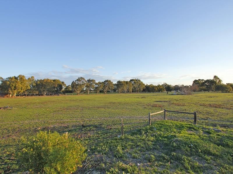 27 Lawrence Way, Byford WA 6122