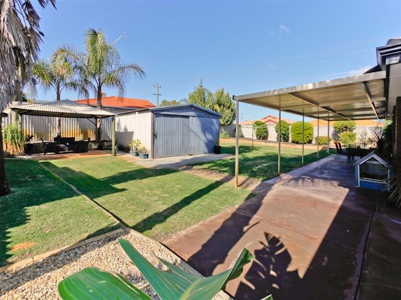 1 Drysdale Street, Gosnells WA 6110
