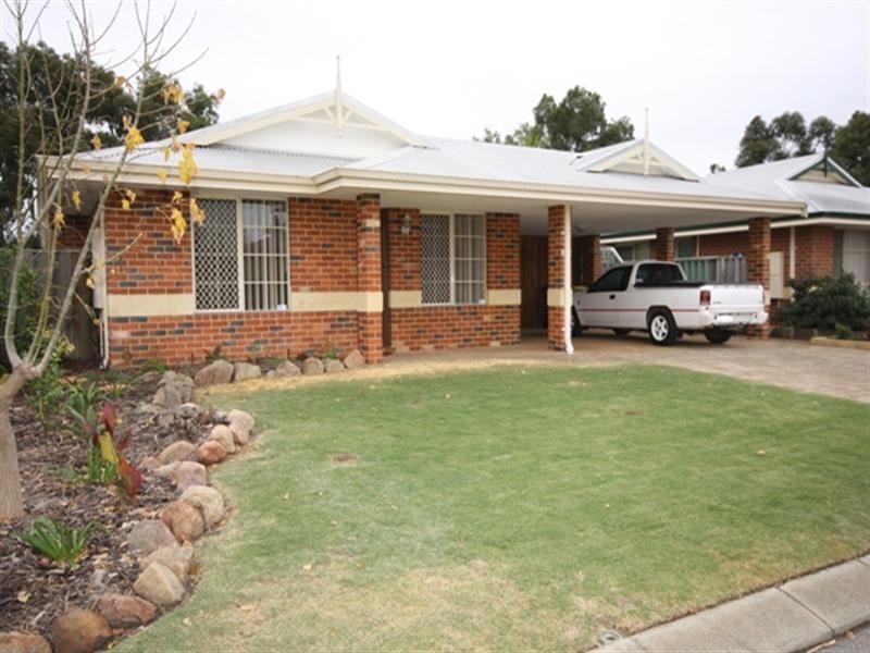 27 Riverbank Drive, Gosnells WA 6110