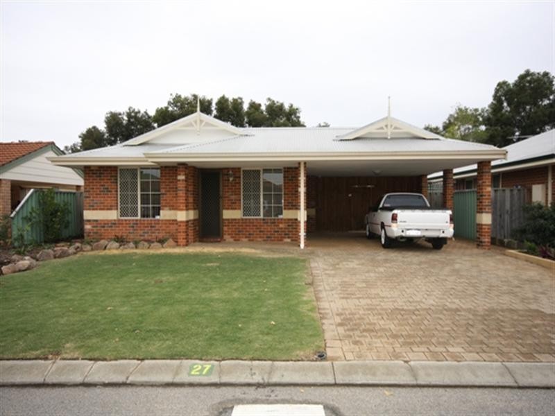 27 Riverbank Drive, Gosnells WA 6110