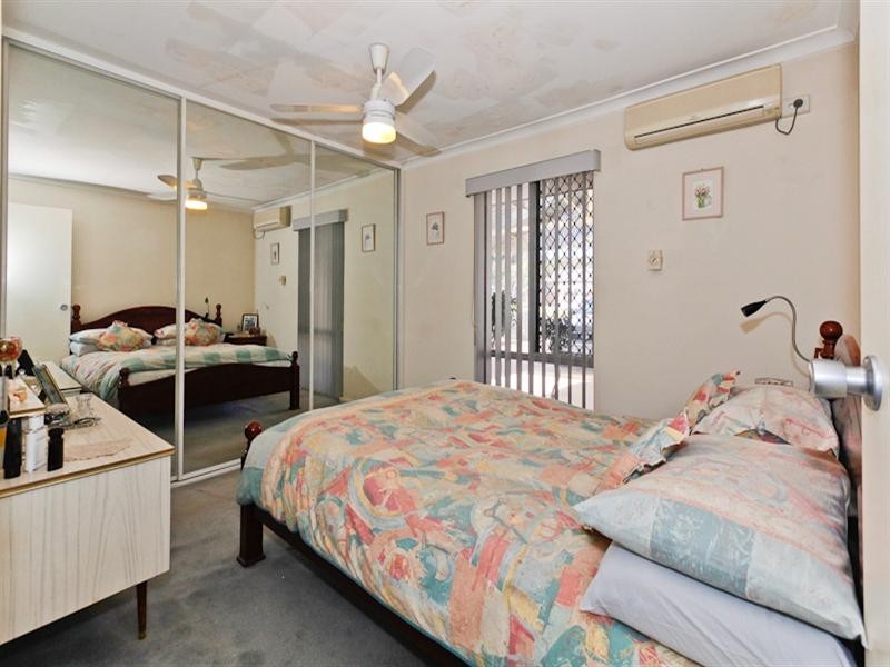 100 Gosnells Rd West, Maddington WA 6109