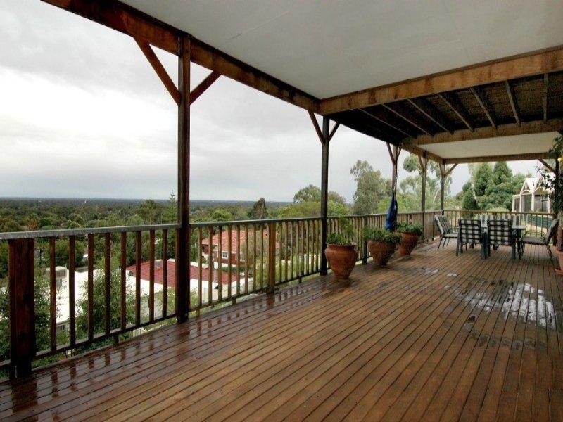 20 Derry Avenue, Mount Nasura WA 6112