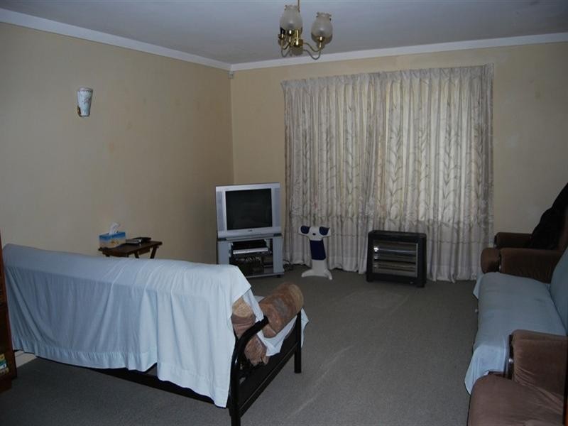 58 a Fifth Road, Armadale WA 6112