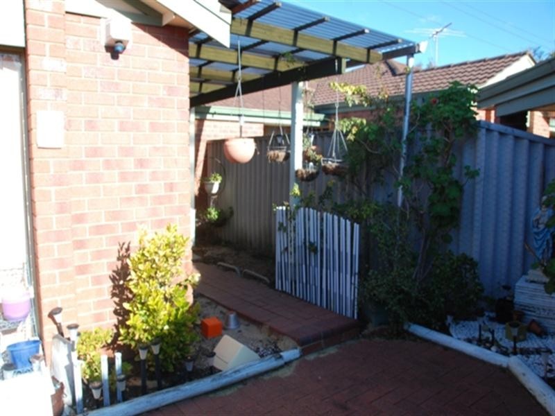 2/3 Rochester Avenue, Beckenham WA 6107