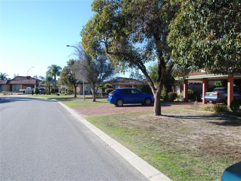 2/3 Rochester Avenue, Beckenham WA 6107