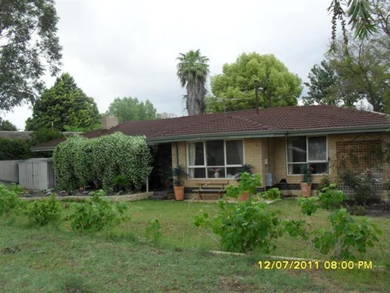 13 Terence Street, Gosnells WA 6110