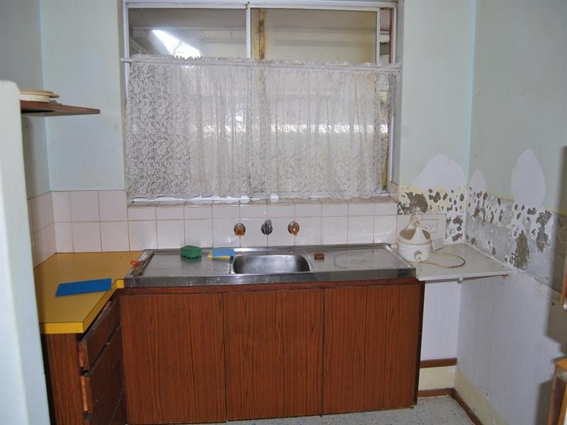 12 Rupert Street, Armadale WA 6112