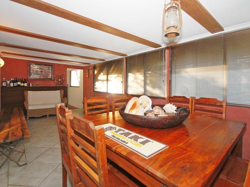 22 Waratah Drive, Camillo WA 6111