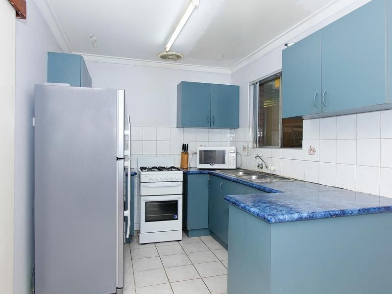 65 Carisbrooke Street, Maddington WA 6109