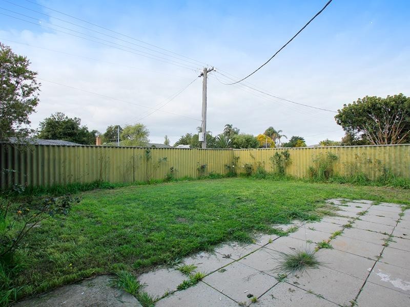 65 Carisbrooke Street, Maddington WA 6109