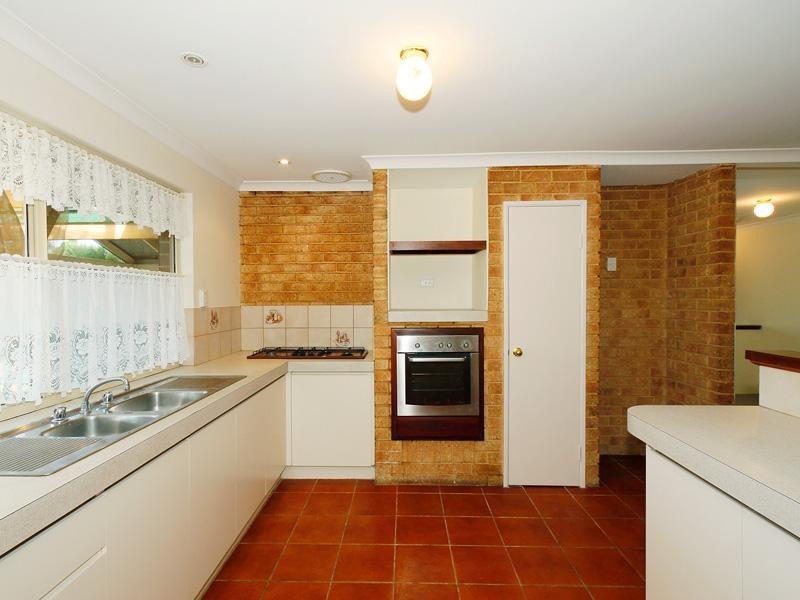 5 Stipling Gardens, Leda WA 6170