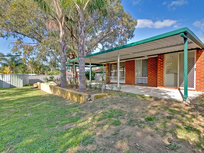 5 Stipling Gardens, Leda WA 6170