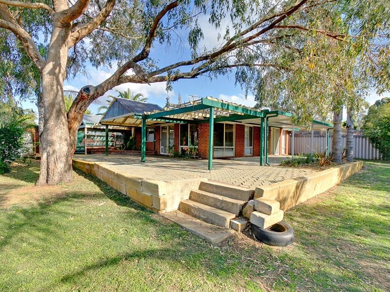 5 Stipling Gardens, Leda WA 6170