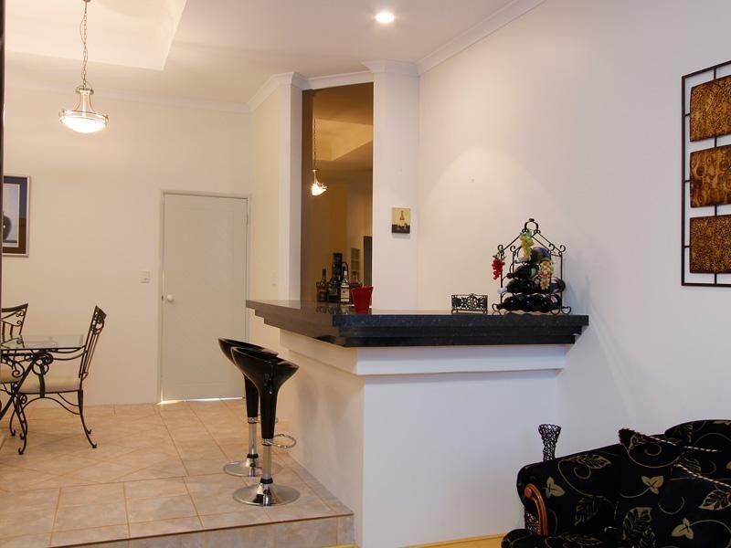 5 Bromfield Drive, Kelmscott WA 6111