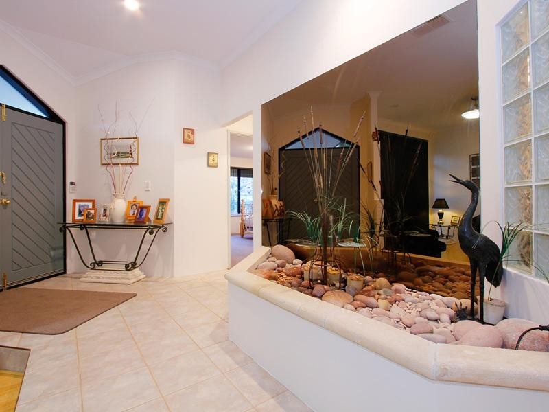 5 Bromfield Drive, Kelmscott WA 6111