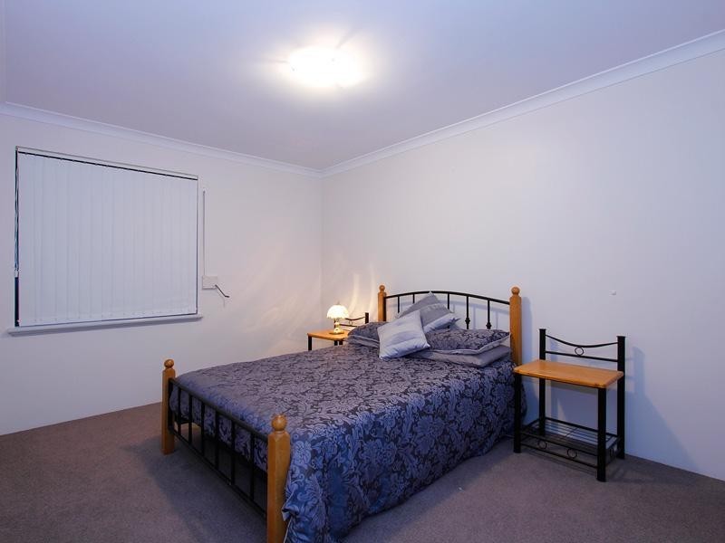 5 Bromfield Drive, Kelmscott WA 6111